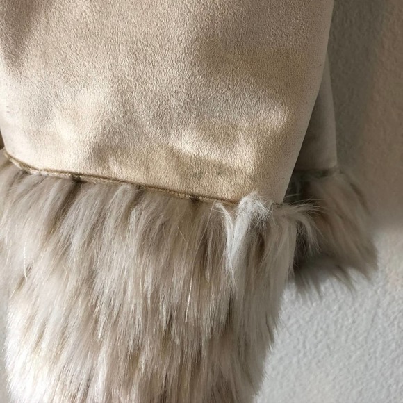 White House | Black Market  Ivory Faux Suede Coat - Picture 5 of 8
